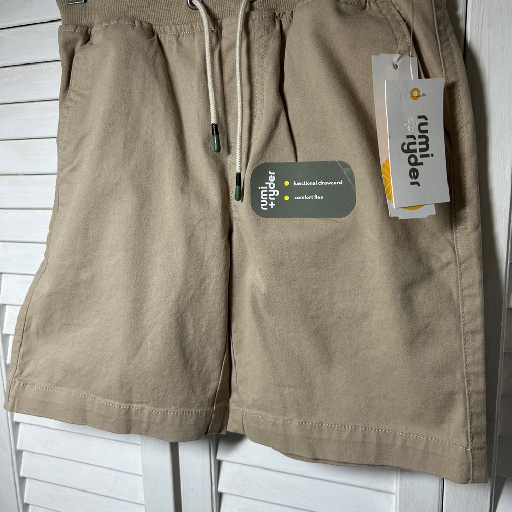 Rumi&Ryder Boys Khaki Shorts Size 6 NWT